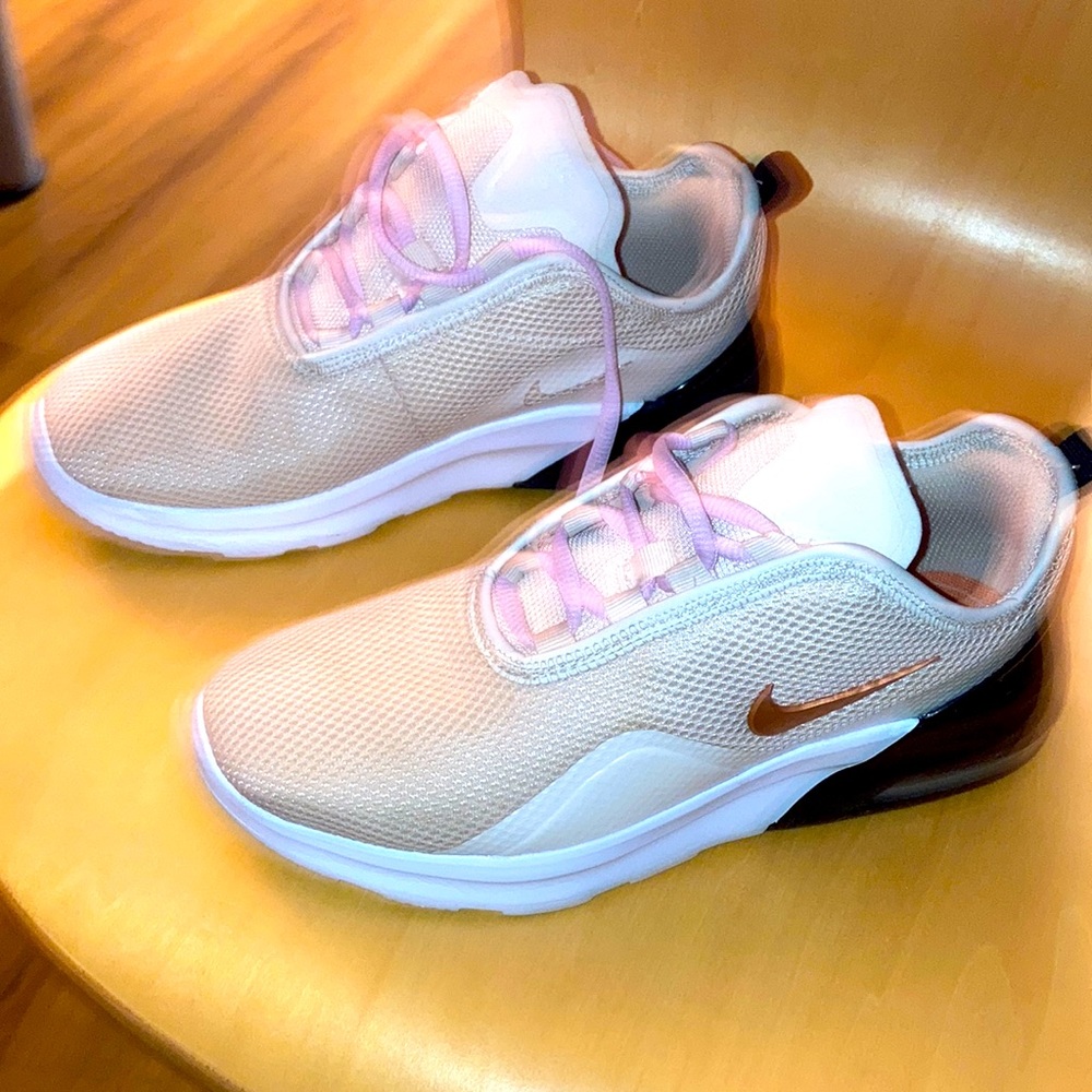 Nike Airmax brand new In box size 6
